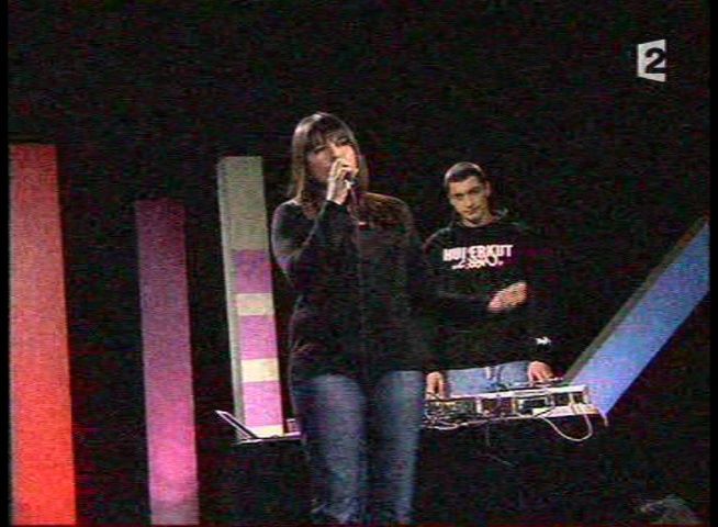 dj akil princess anies